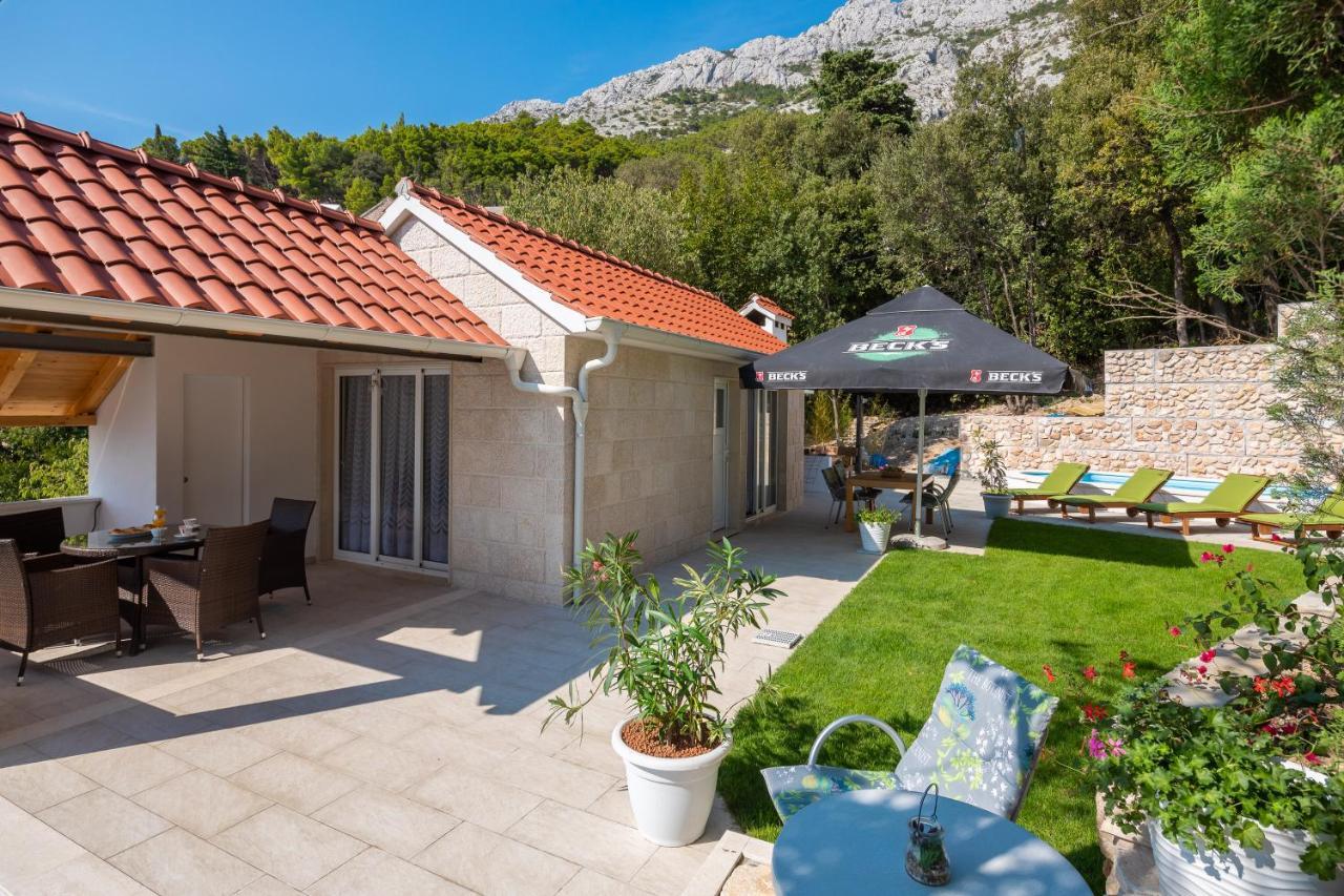 Villa Leoma With Heated Pool Marusici  Exterior foto