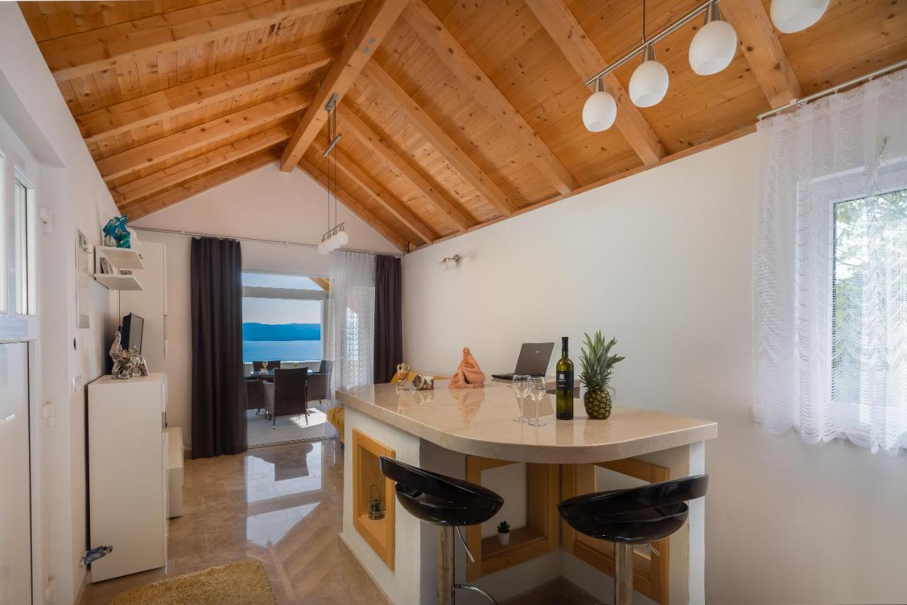 Villa Leoma With Heated Pool Marusici  Exterior foto